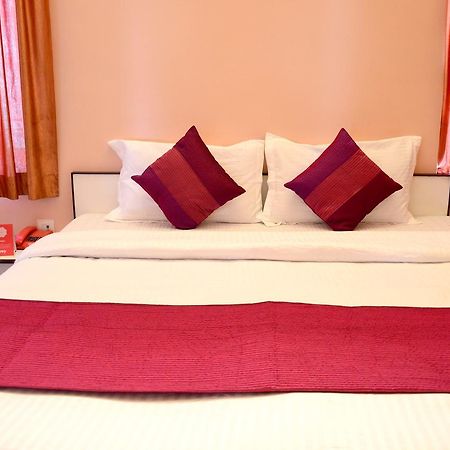 Oyo 6179 Hotel Aarjee Crescent Dźajpur Zewnętrze zdjęcie